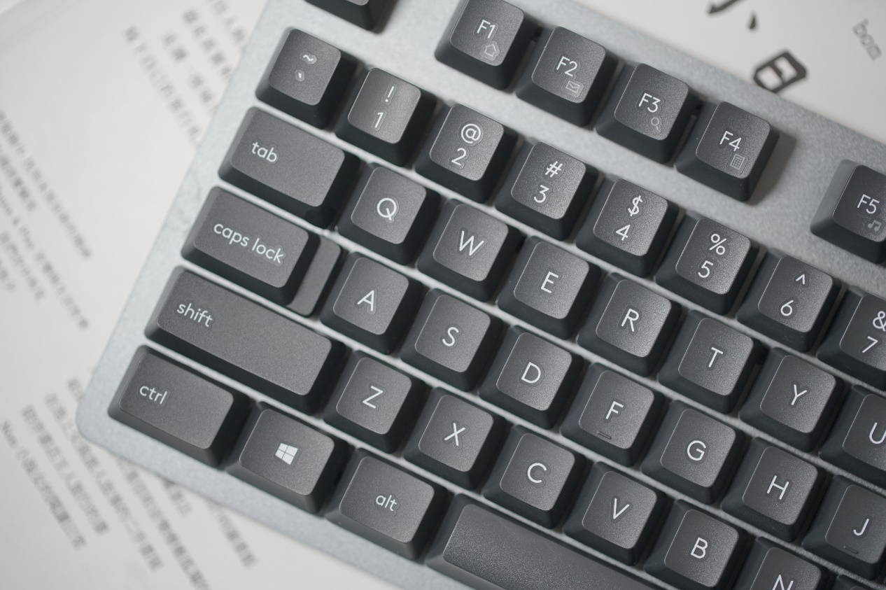 罗技入门办公键盘测评,舒适的键盘