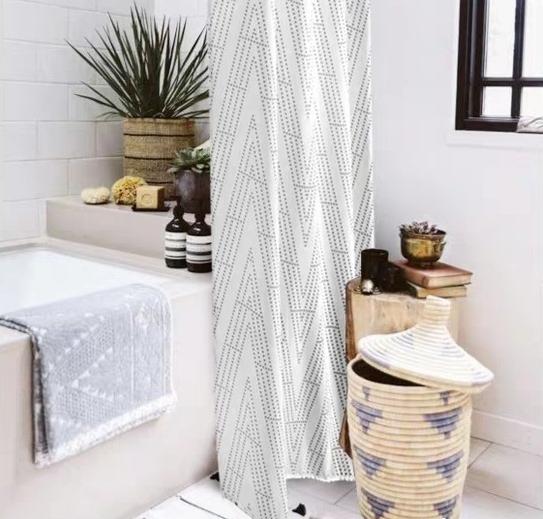 小浴室有必要做隔断吗,淋浴区不装玻璃用浴帘