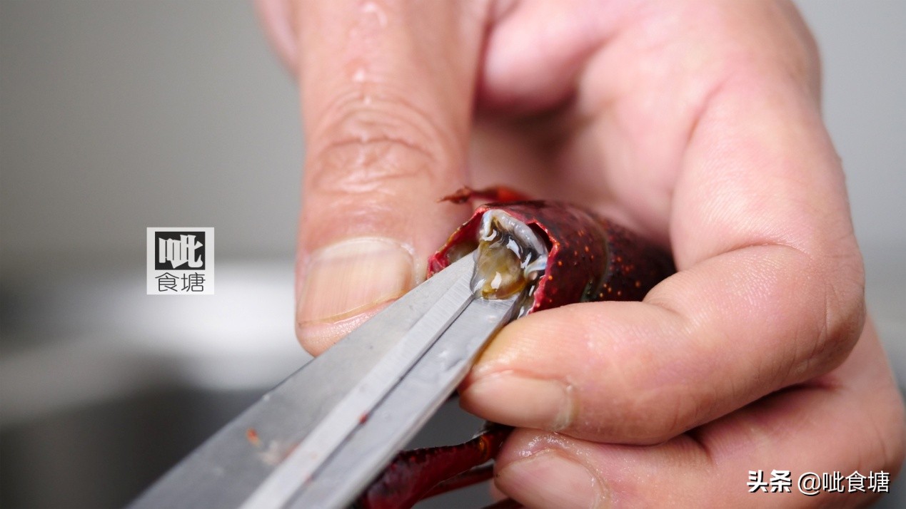 自家秘制麻辣鲜香小龙虾还可以吧,怎么做低成本麻辣小龙虾