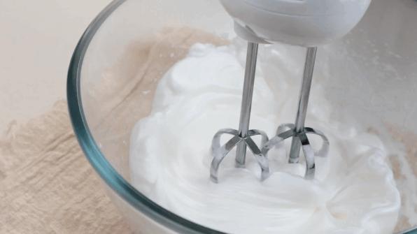 13款不甜腻不粘牙牛轧糖熬糖版,自己动手做的纯手工牛轧糖超好吃