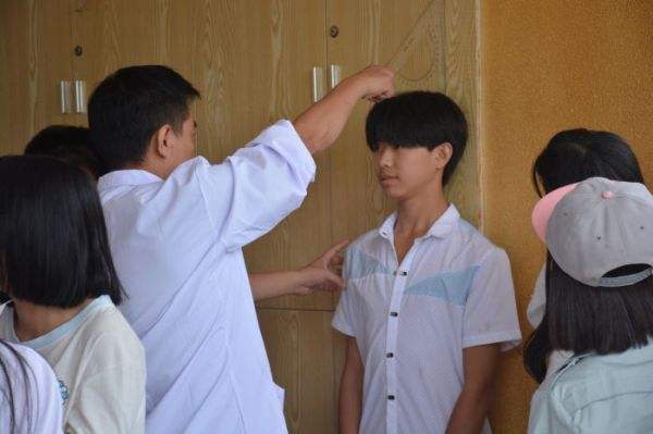 孩子比同龄人矮家长的误区,眼睁睁的看着父母老去却无能为力