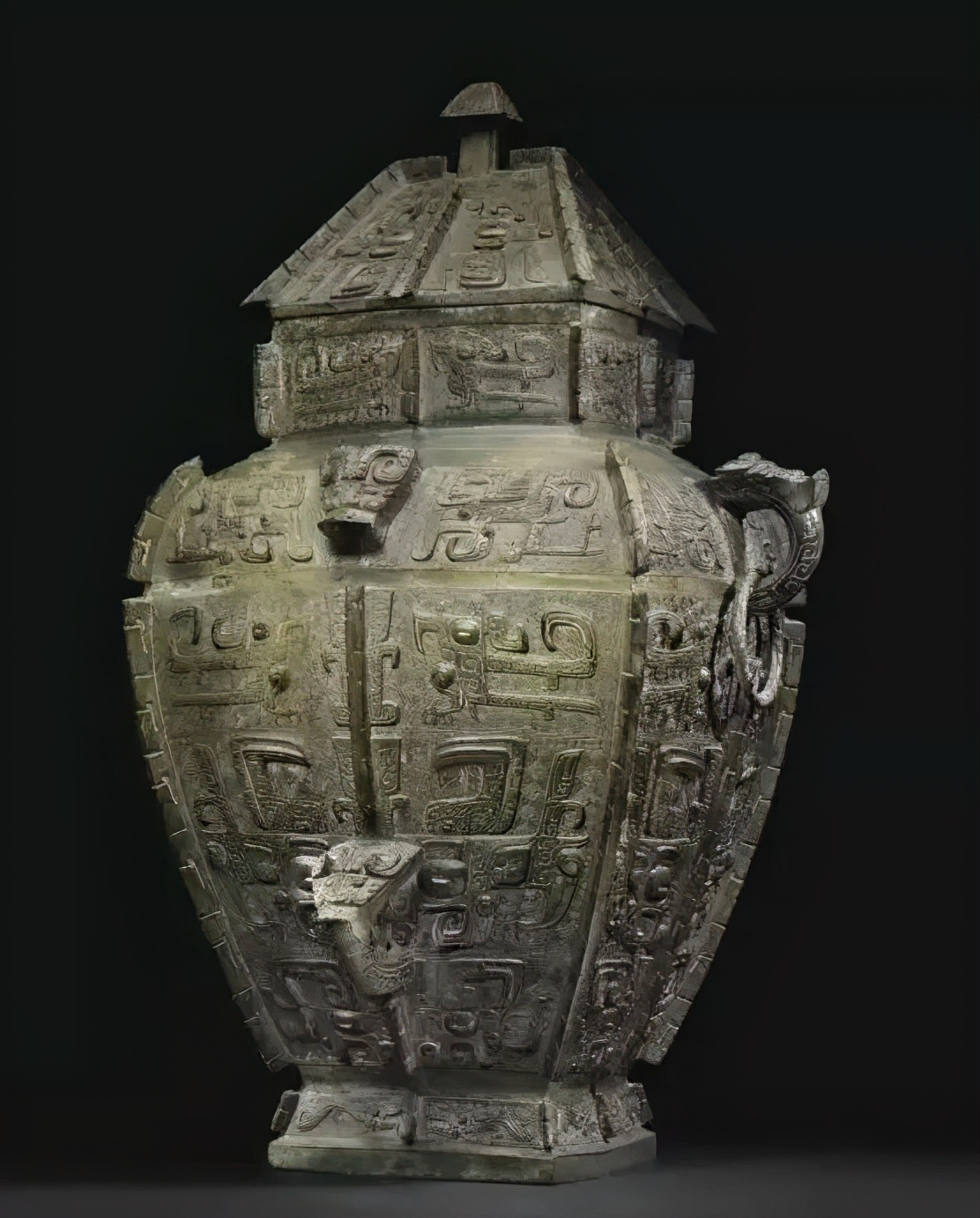 商晚期青铜器龙形觥图文,商代鸟兽纹觥