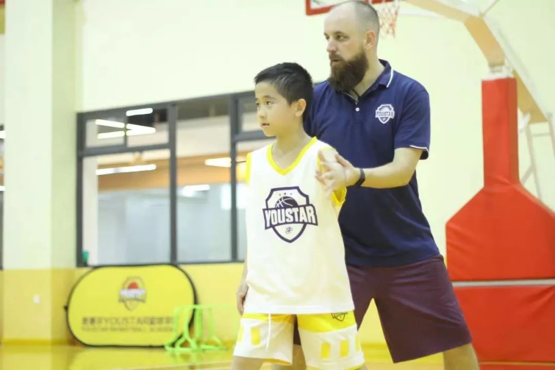 在球场上，无畏严寒|2020年我赛尔冬季封闭特训营招生启动