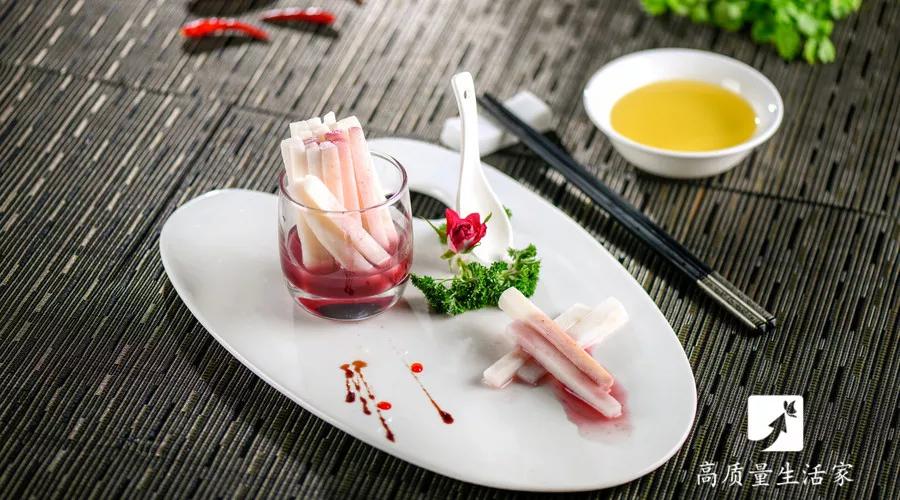 山药去皮一根筷子就能搞定，手不粘也不痒，简单又快