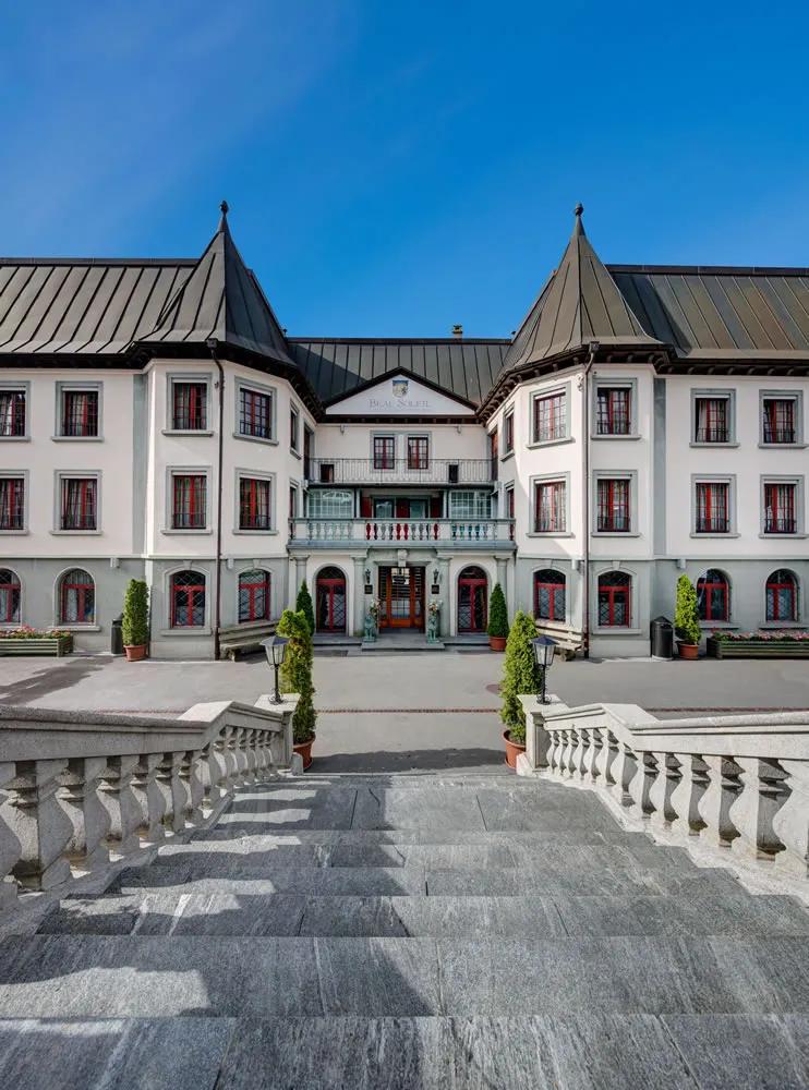 贵族学校学生的奢侈生活,贵族学校真实生活合集