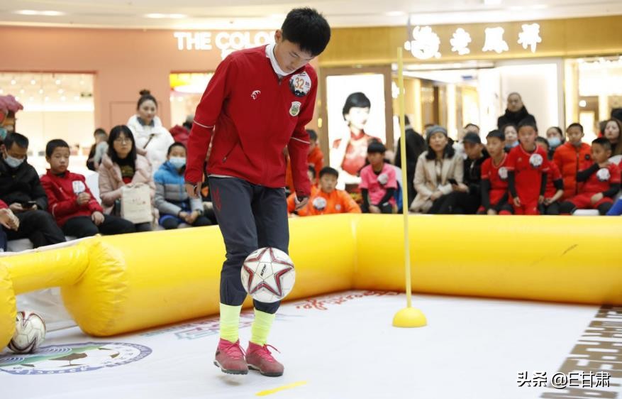 战马足球赛,战马赛事现场视频