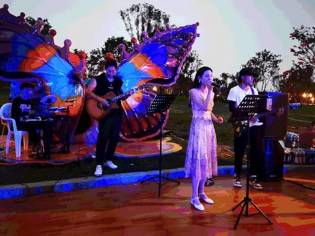 开封喷泉夜市,开封鼓楼观光夜市