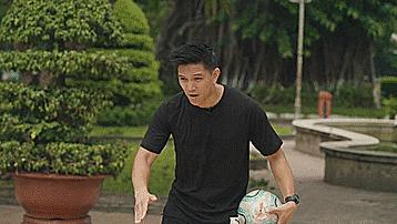 新手小白怎么颠勺,足球小白颠球入门教程