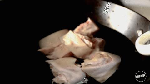 怎么能让猪蹄快速软烂脱骨,软烂入味脱骨入口即化猪蹄