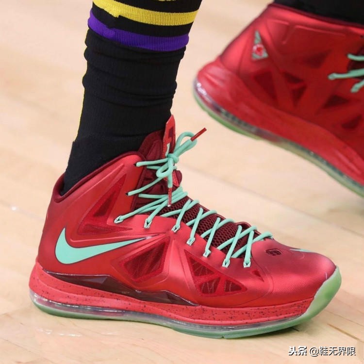 鍦ｈ癁鐗硅緫绌挎惌,鍦ｈ癁鏂板勾绌挎惌鐗硅緫