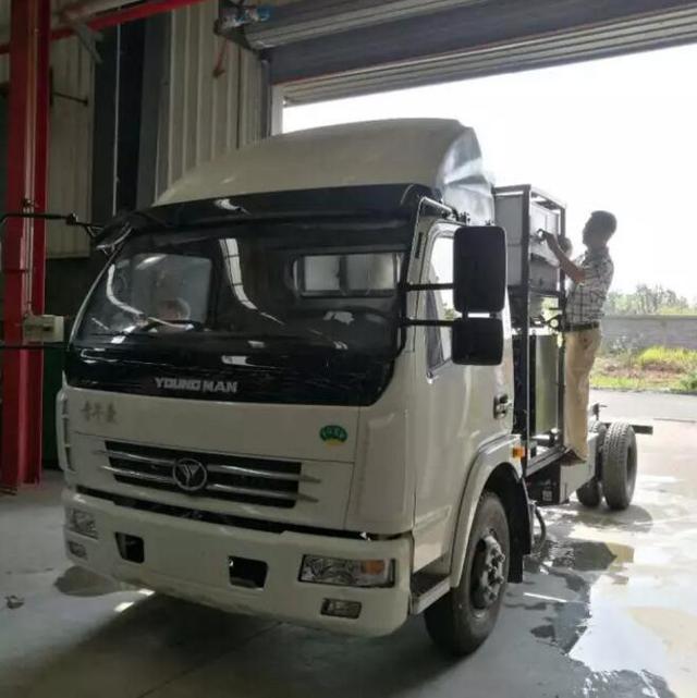 弯道超车还是*局骗**？水氢汽车上演水变油，数代人曾为它交智商税