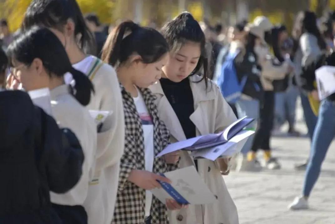 单招大专和高三上大专有区别吗,高考后上大专好还是直接单招好