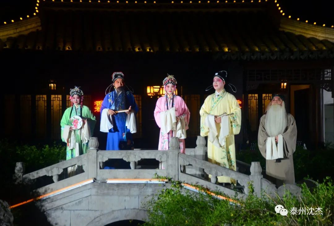 泰州凤城河打卡,夜游泰州凤城河