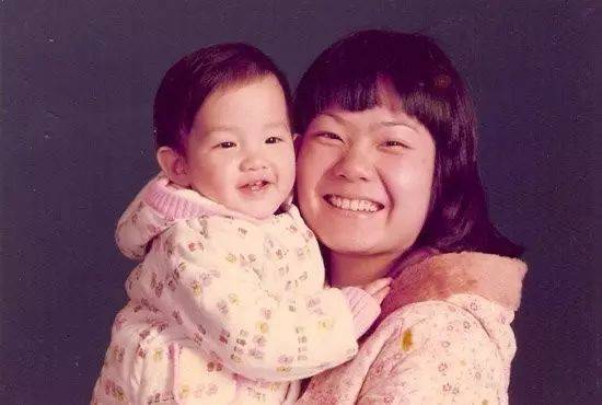 15岁出道爆红后续,15岁爆红21岁隐退51岁未婚