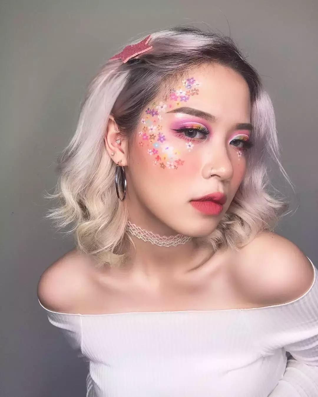 20岁越南小姐姐刷爆ins，在脸上乱画浮夸妆容，斩获10万粉，吊打P图神器！