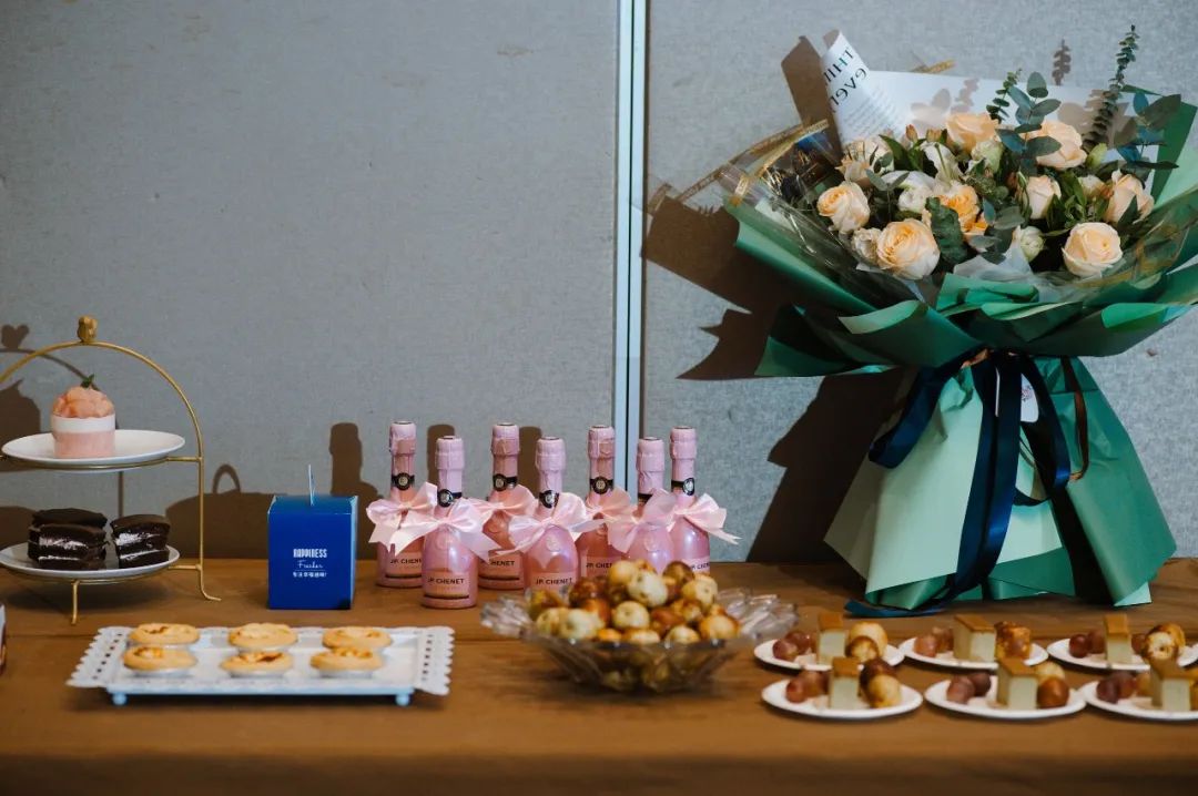 环亚薇妮体雕·薇妮LADY优雅学堂·圆满结束