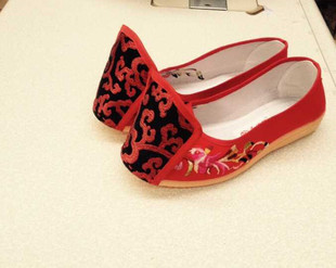 古人的鞋头为什么要翘起来,古人鞋子的头怎么是翘起来的