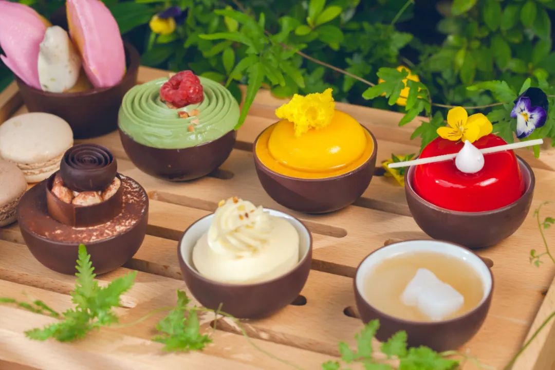 夜游盛世钱塘，赏绚烂灯光秀，打卡杭州钱江新城万豪酒店