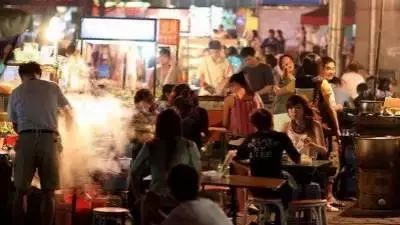 涓婃捣浜虹溂涓殑褰郸鏂版潙,涓婃捣浜虹溂閲岀殑褰郸鏂版潙