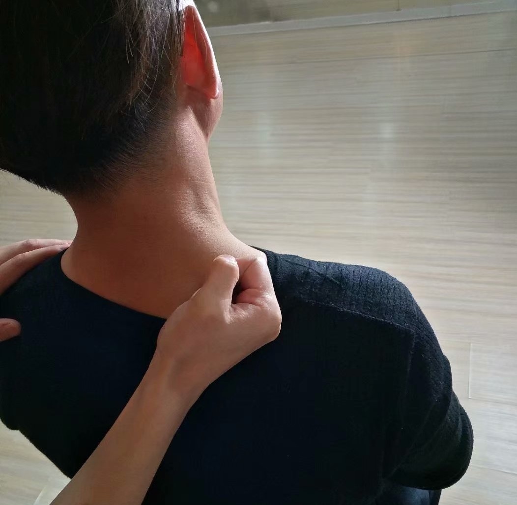 颈椎富贵包怎么做操可以缓解,颈椎突出一个包怎么快速恢复