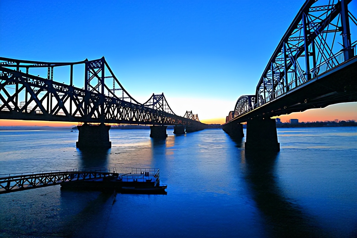 倒卖大桥案件,买鸭绿江大桥事件