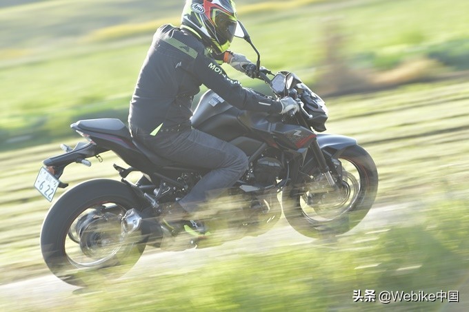 川崎z900跟川崎z1000有什么差别,川崎Z900驾驶体验