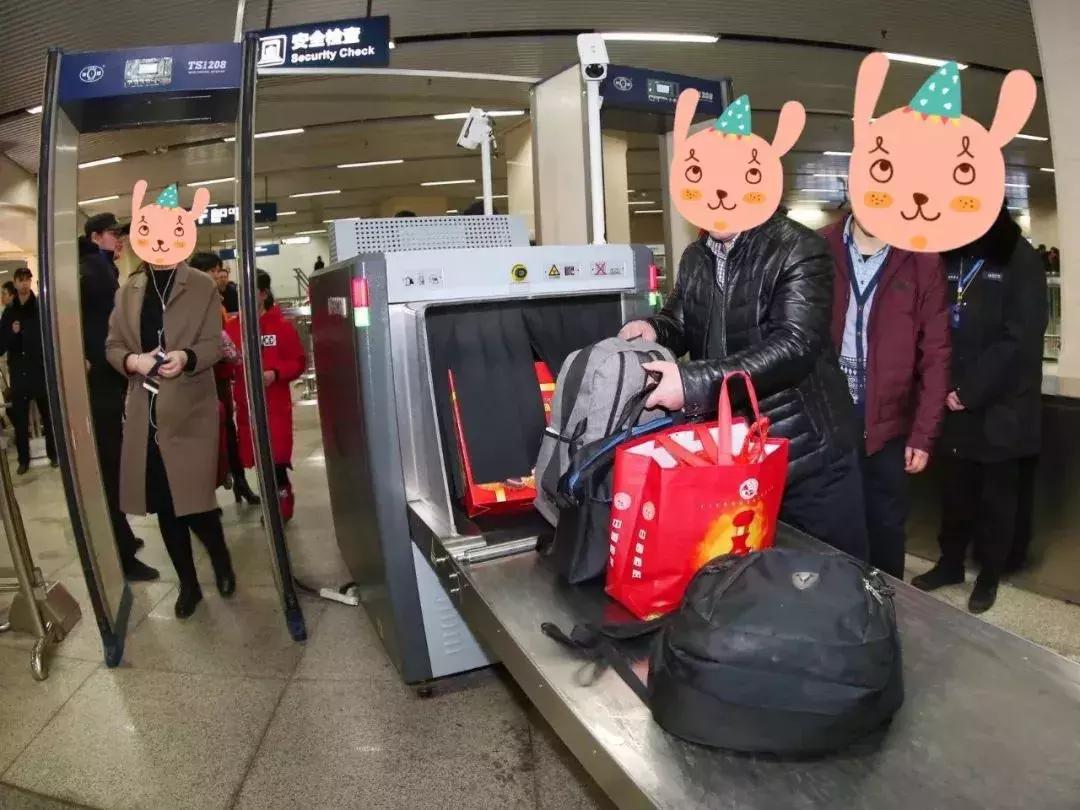 广州地铁开启春运模式,春运第一天深圳地铁