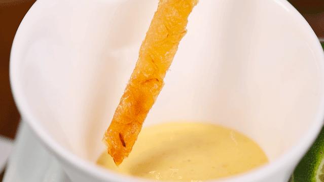 外国人喝中国精酿,泥煤味精酿