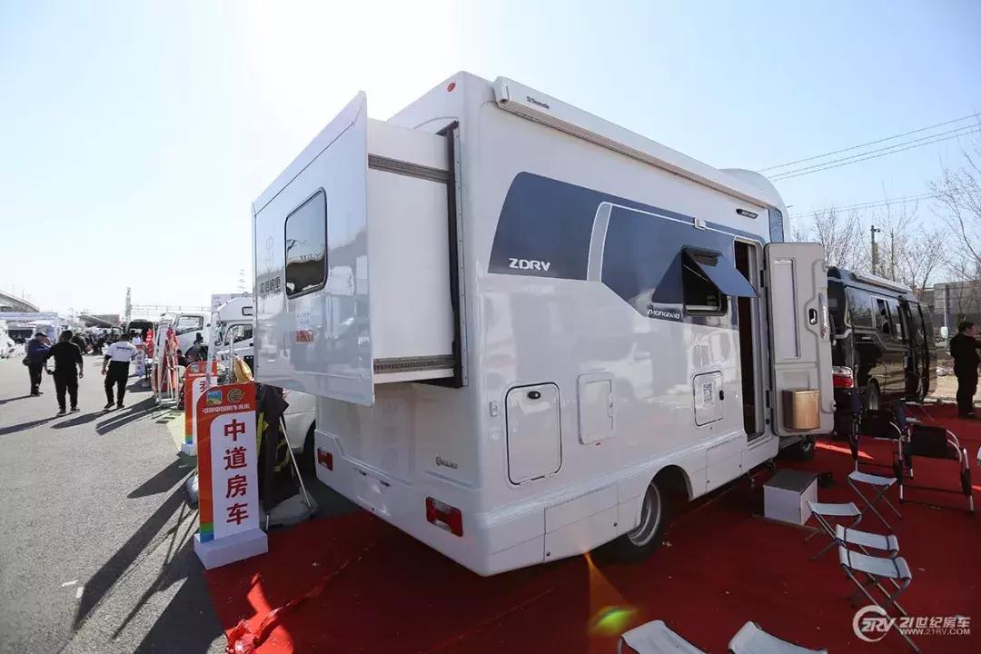 自动挡四驱越野房车40万以下,自动挡皮卡房车10万左右