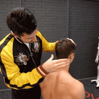 如何做好脖子的日常保健,如何做好脖子颈椎的日常运动保健