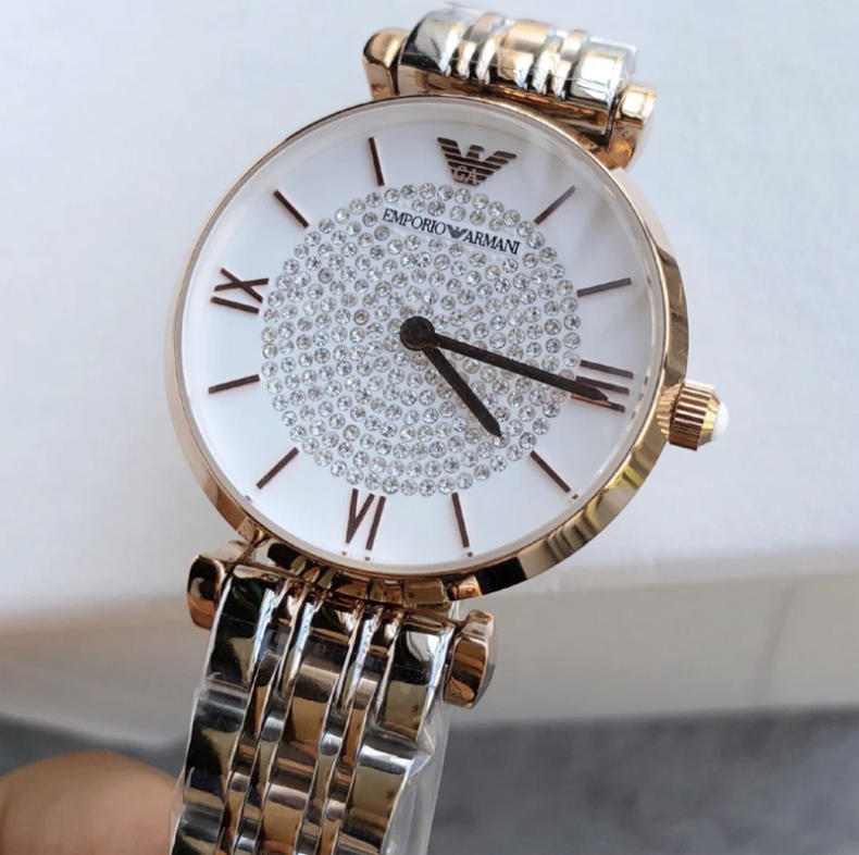 阿玛尼满天星手表送女生,阿玛尼满天星手表买回来不用调吗