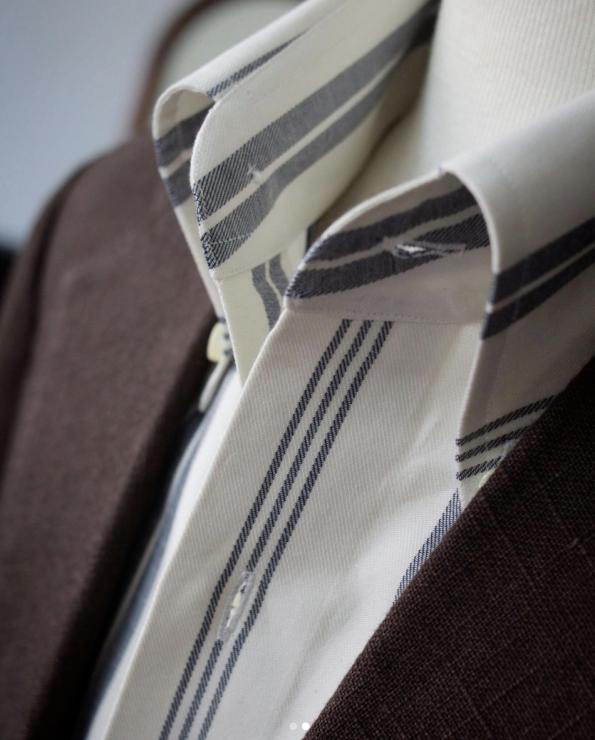 衬衫三大挑选法则解锁春季新时尚,舒适耐穿的基础款长袖衬衫