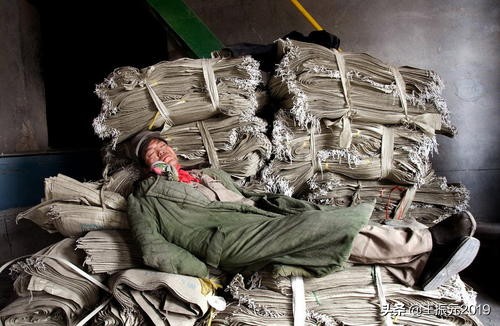 身上背负30万欠账怎么办，今后的路怎么走啊？