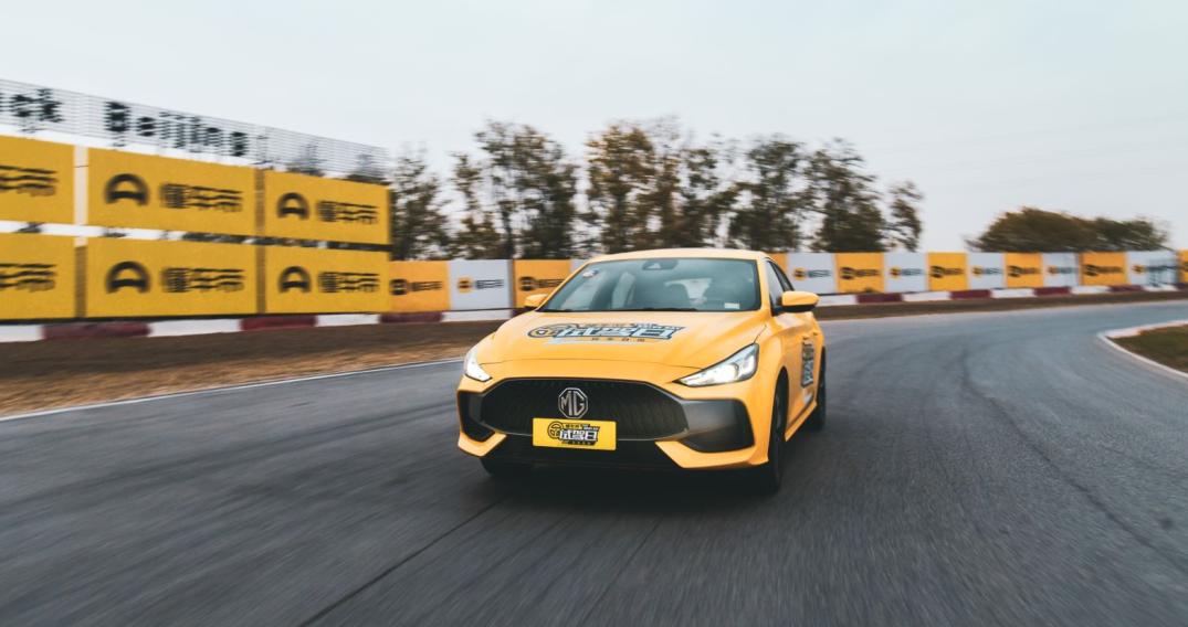 性价比高颜值超高平民轿跑名爵5,10万左右名爵5