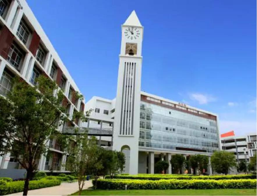 名校巡礼济南山师附中,名校巡礼山东省实验中学