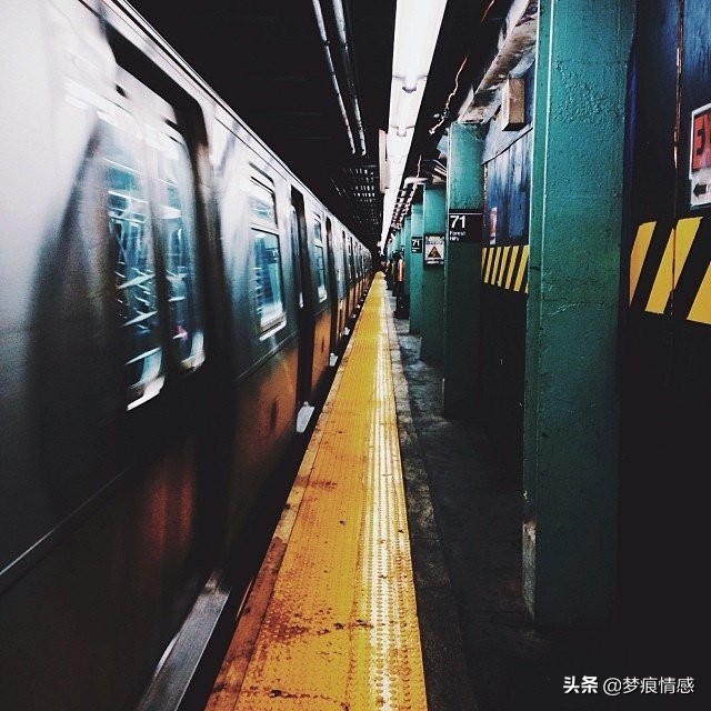 两性之间出现感情问题怎么缓解,婚姻中感情冷淡该如何去解决