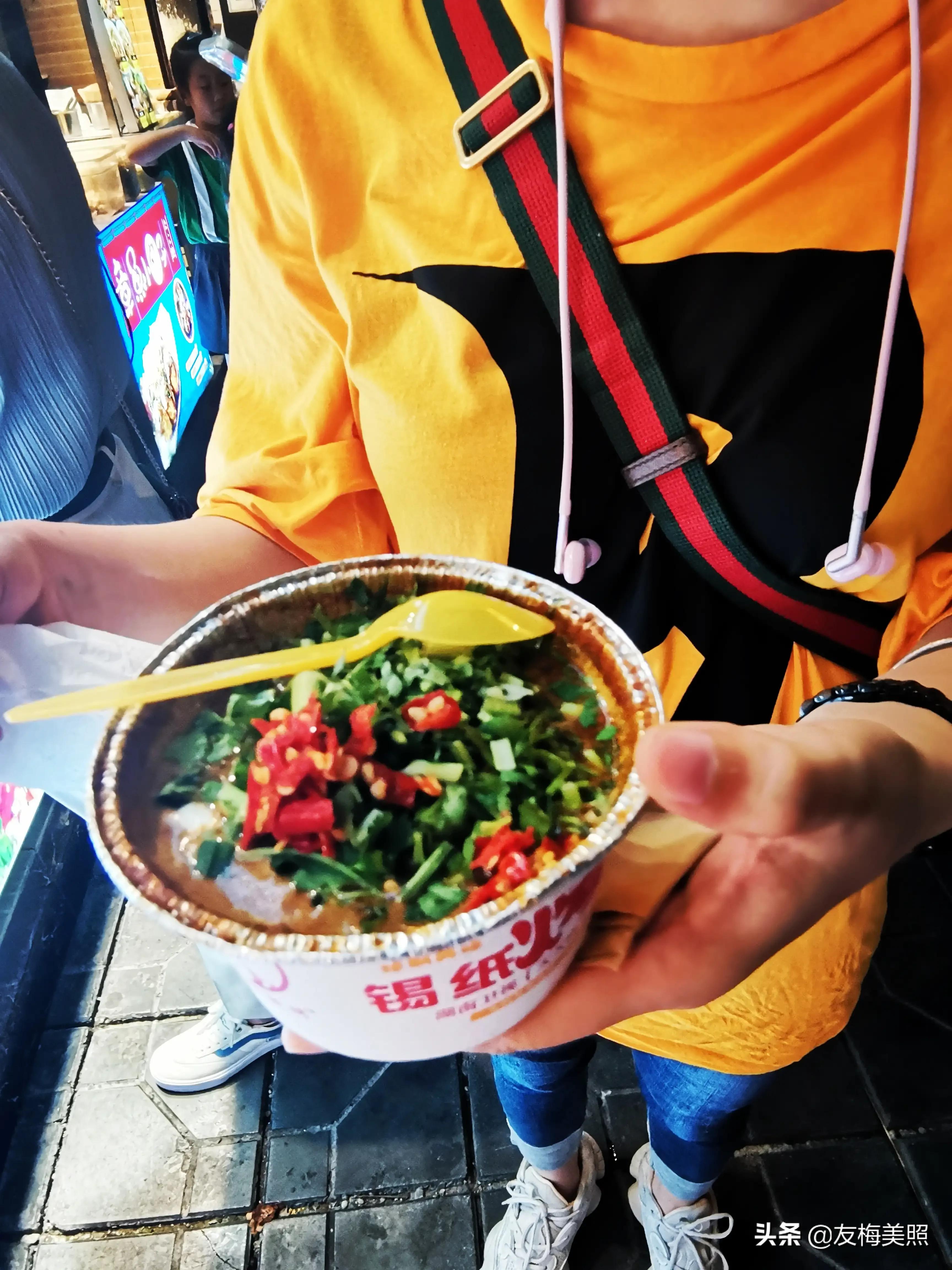 成都建设路附近有哪些好玩的地方,感受一下成都建设路小吃一条街