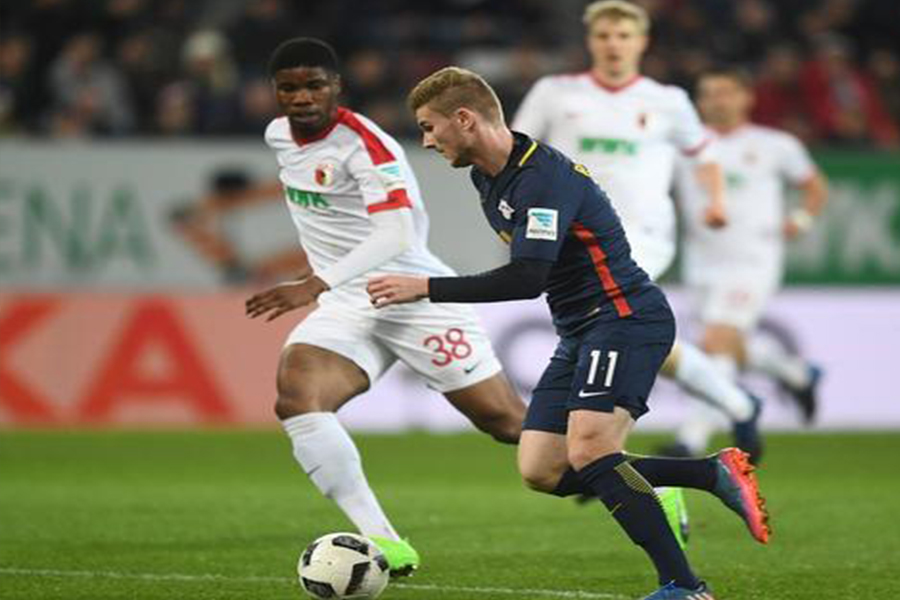 超实用的球员过人技巧,球场上的前锋