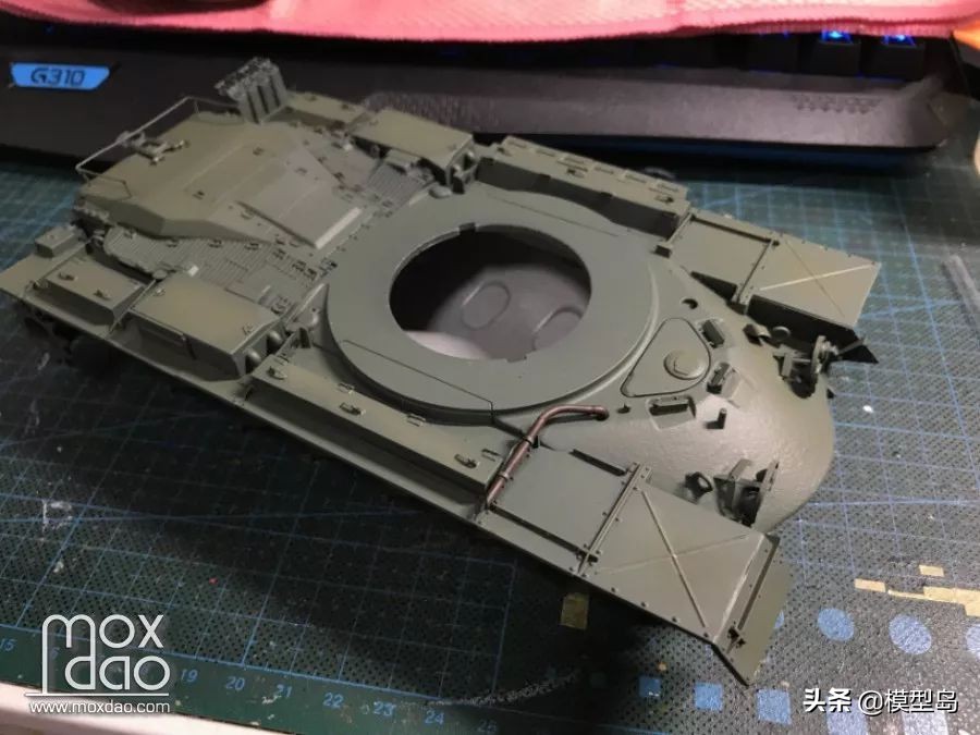 t34-85中型坦克模型,现代1:35主战坦克模型