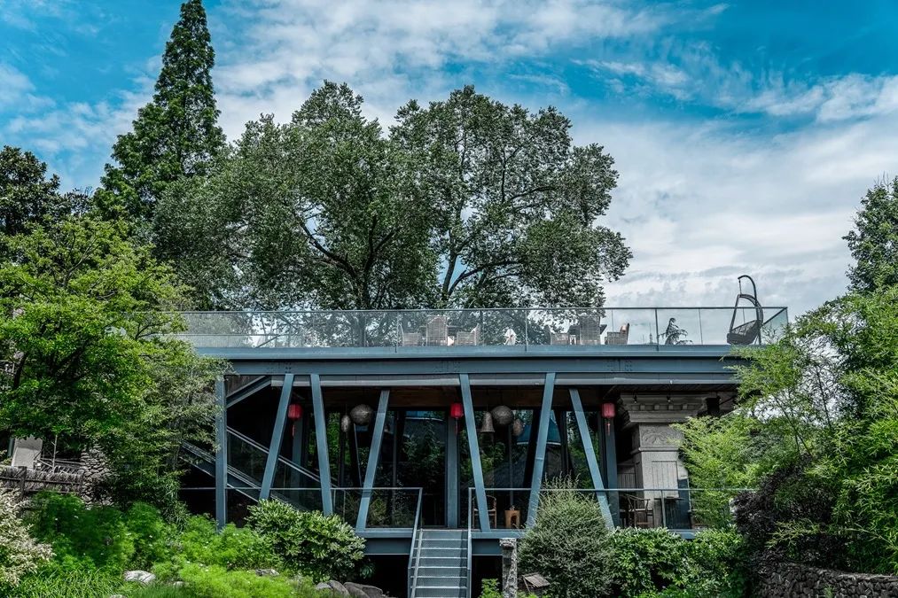 巴厘岛绿野仙踪,巴厘岛住进星空顶梦幻蘑菇屋