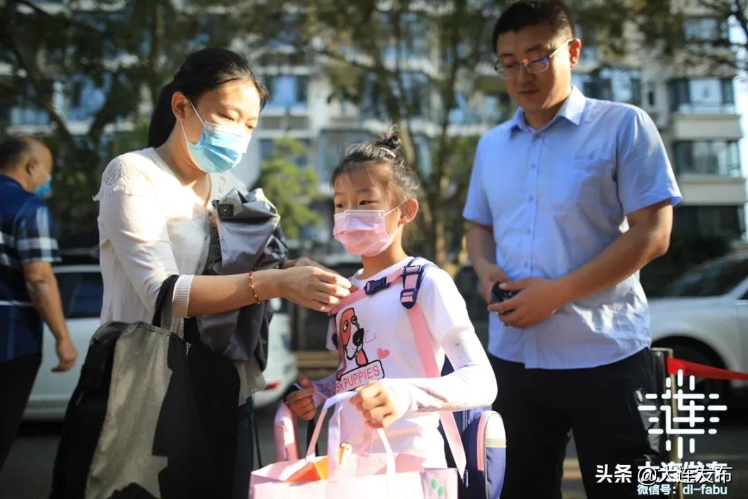 现场直击开学的视频,直击大一开学现场