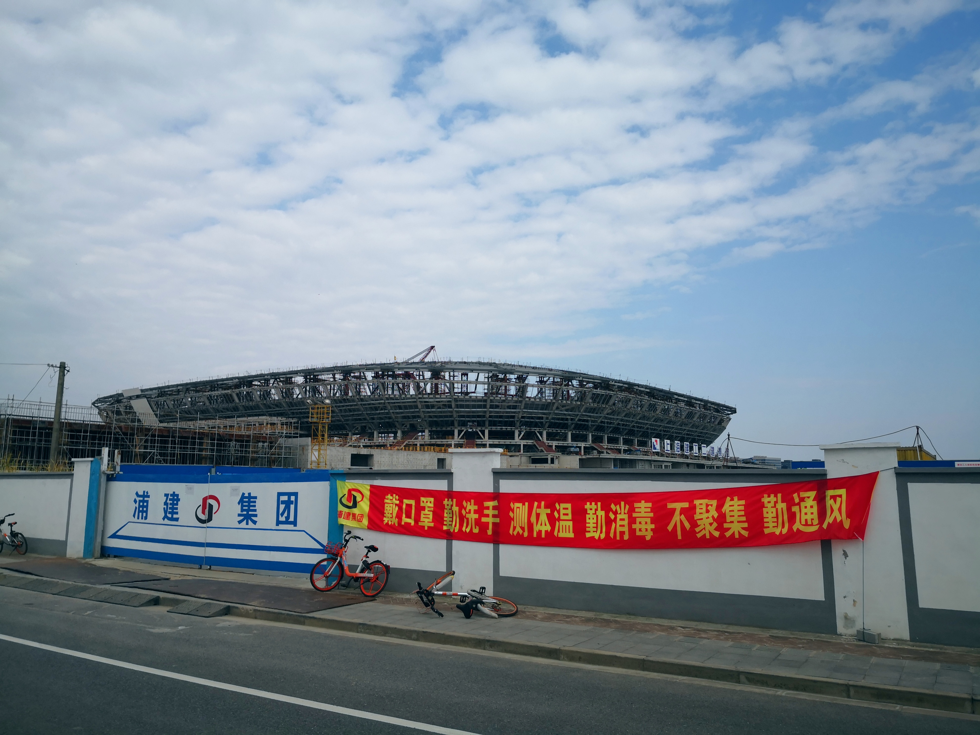 上港浦东足球场效果图,上海浦东足球场最近的比赛