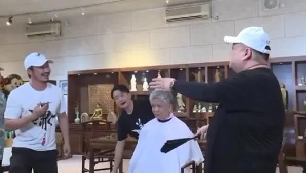 吴京岳云鹏孙越相声完整版,岳云鹏孙越调侃吴京是什么节目