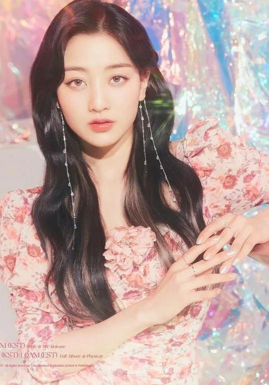 宣美拉长腿,宣美的腿真的那么长么