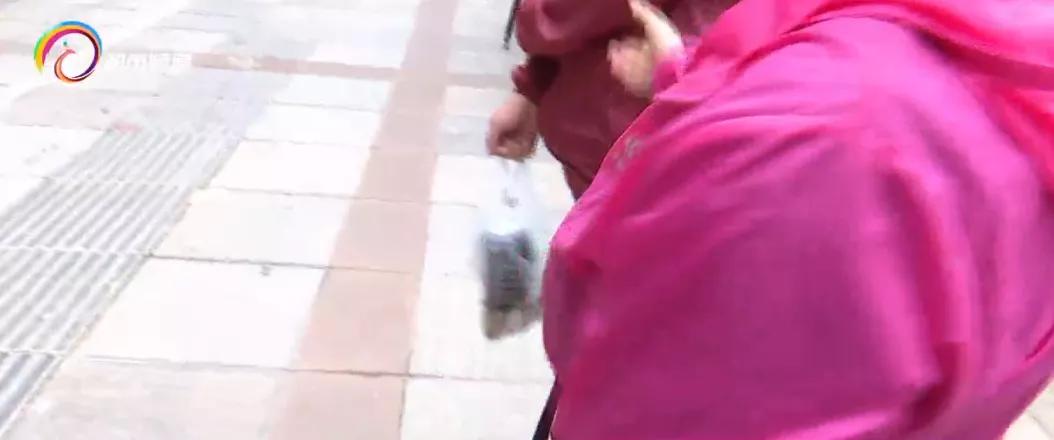 快过期的防晒伞能用吗,太阳防晒霜保质期