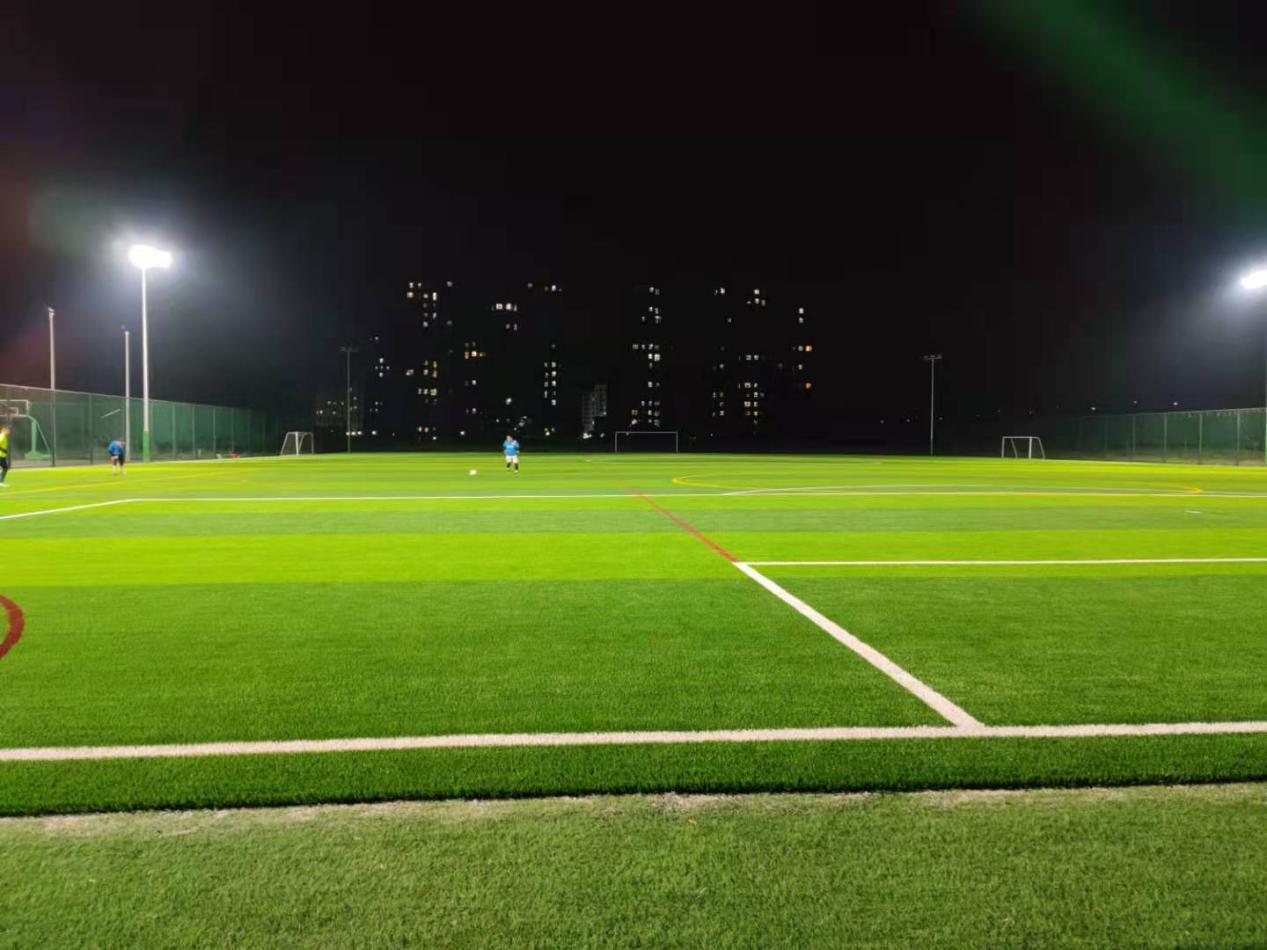 业余球场中后卫,业余球场位置