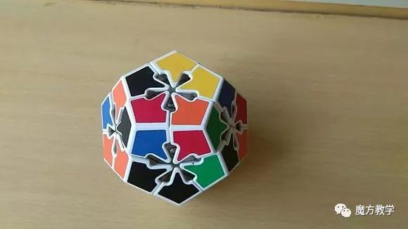 又简单又快的魔方教学,魔方教程最易看懂的魔方入门技巧