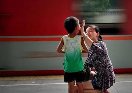 父母和孩子之间有代沟是什么原因,父母和孩子间的代沟有哪些