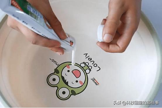 手机壳用久变成黄色，先别急着扔掉，有个办法能够让它变成新壳