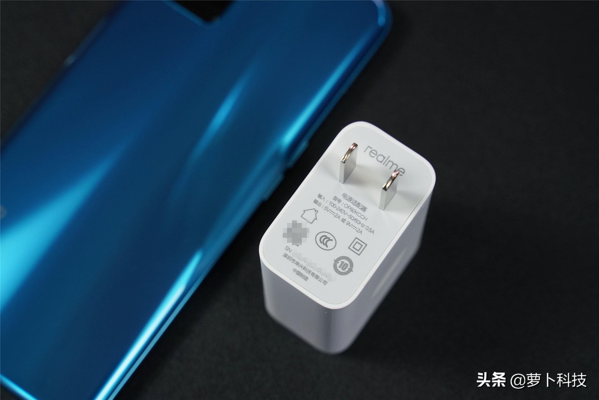 不妥协的千元性价比小钢炮，真我V11全方位体验